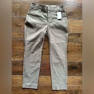 BNWT Nine West High-rise Slim Ankle Pants- size 6